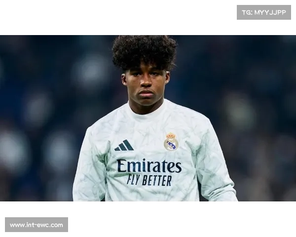 意甲冬窗转会市场：豪门博弈与小球队生存策略