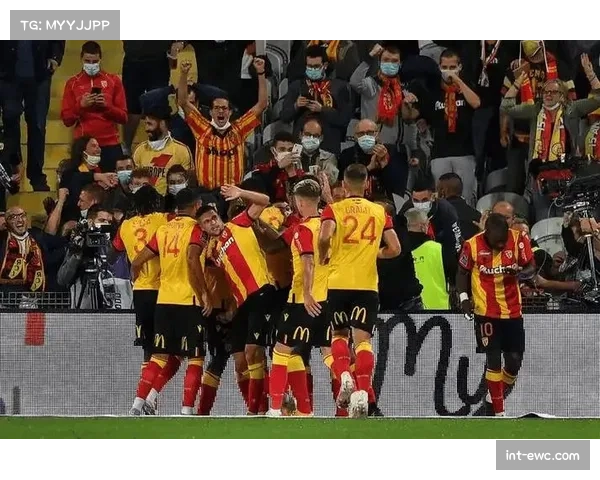 通讯:从赛季初低迷到四月五连胜,勒阿弗尔的“青年军”逆袭之路 通讯:从赛季初低迷到四月五连胜,勒阿弗尔的“青年军”逆袭之路